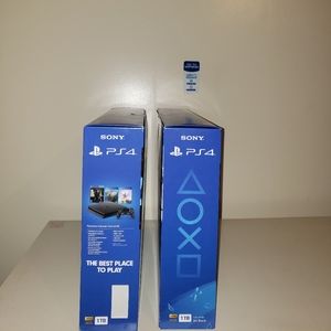 Sony Playstation 4 slim 1 TB. Console bundle black